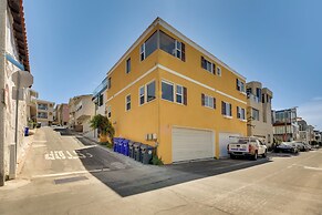 Sunny Manhattan Beach Apt w/ Vibrant Ocean Views