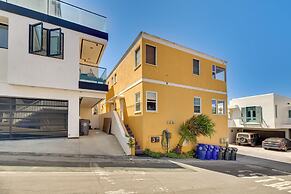 Bright Manhattan Beach Apt, Steps to Sand & Surf