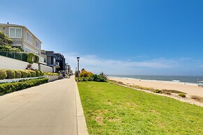 Bright Manhattan Beach Apt, Steps to Sand & Surf