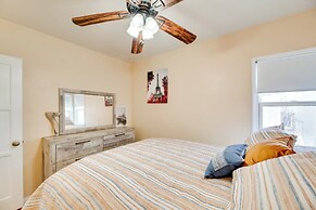 Bright Manhattan Beach Apt, Steps to Sand & Surf