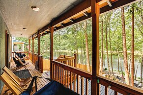Lakefront Gig Harbor Home w/ Deck & Views