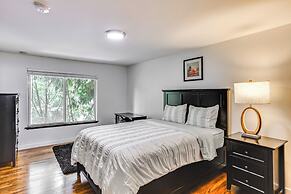 Lakefront Gig Harbor Home w/ Deck & Views