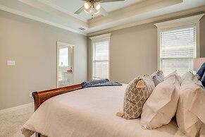 Bryan Home w/ Covered Patio: 6 Mi to Texas A&m!