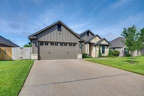 Bryan Home w/ Covered Patio: 6 Mi to Texas A&m!