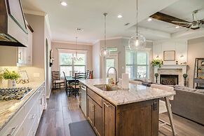 Bryan Home w/ Covered Patio: 6 Mi to Texas A&m!