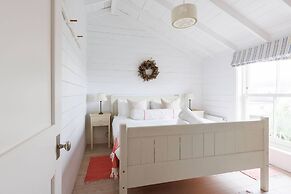 Beachfront House w Pool Steam