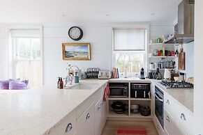 Beachfront House w Pool Steam