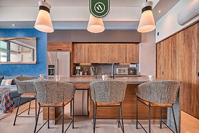 Condo With Oceanview - 2BR Condo - Rooftop Pool