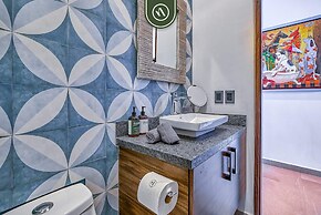 Condo With Oceanview - 2BR Condo - Rooftop Pool