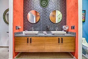 Condo With Oceanview - 2BR Condo - Rooftop Pool