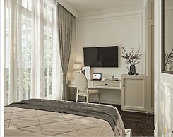 LOUIS HOUSE