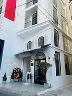 LOUIS HOUSE