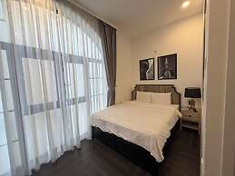 LOUIS HOUSE