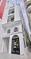 LOUIS HOUSE