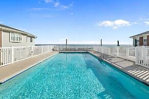 Dreamy Vacation Smart-home By The Beach 2 Bedroom Home by RedAwning