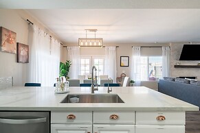 The Copper House 5 Bedroom Home by RedAwning