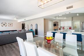 The Copper House 5 Bedroom Home by RedAwning