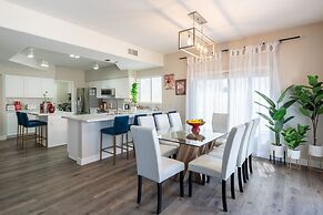 The Copper House 5 Bedroom Home by RedAwning