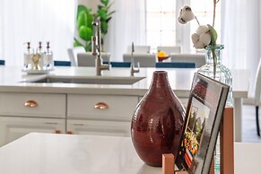 The Copper House 5 Bedroom Home by RedAwning