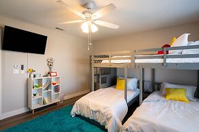 The Copper House 5 Bedroom Home by RedAwning