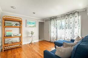 Immaculate Waterfront Beach House 5 Bedroom Home by RedAwning