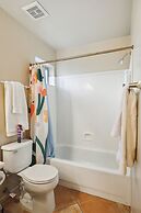 The Perfect Family Escape: Spacious And Cozy 5 Bedroom Home by RedAwni