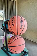 The Perfect Family Escape: Spacious And Cozy 5 Bedroom Home by RedAwni