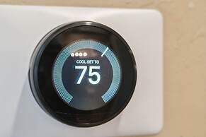 The Perfect Family Escape: Spacious And Cozy 5 Bedroom Home by RedAwni