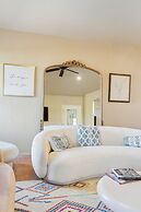 The Perfect Family Escape: Spacious And Cozy 5 Bedroom Home by RedAwni