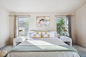 The Perfect Family Escape: Spacious And Cozy 5 Bedroom Home by RedAwni