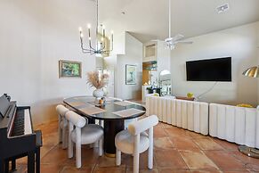 The Perfect Family Escape: Spacious And Cozy 5 Bedroom Home by RedAwni