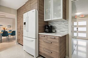 Marlin Manor 4 Bedroom Home by RedAwning