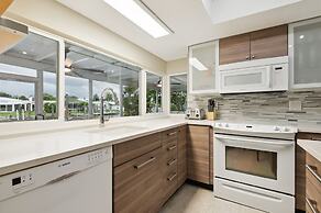 Marlin Manor 4 Bedroom Home by RedAwning