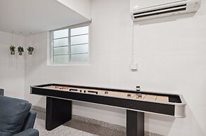 Marlin Manor 4 Bedroom Home by RedAwning