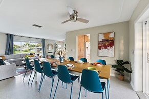 Marlin Manor 4 Bedroom Home by RedAwning