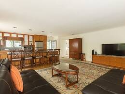 Awaa Place At Kamuela Heights 4 Bedroom Home by RedAwning