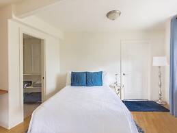 Awaa Place At Kamuela Heights 4 Bedroom Home by RedAwning