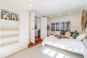 Gorgeous 1920s Bungalow 3 Bedroom Bungalow by RedAwning