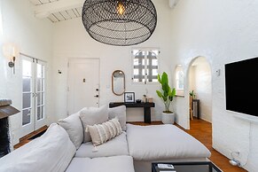 Gorgeous 1920s Bungalow 3 Bedroom Bungalow by RedAwning