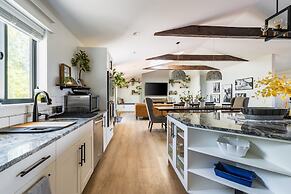 Sunnyside Sanctuary 3 Bedroom Home by RedAwning