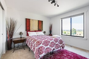 Sunnyside Sanctuary 3 Bedroom Home by RedAwning