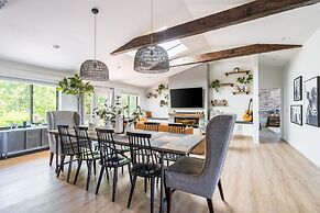 Sunnyside Sanctuary 3 Bedroom Home by RedAwning