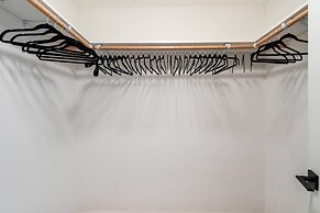 Sunnyside Sanctuary 3 Bedroom Home by RedAwning