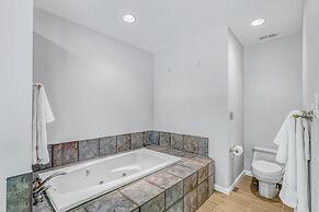 Contemporary Architectural Gem: Modern Retreat 5 Bedroom Home