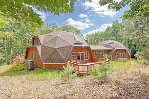 Contemporary Architectural Gem: Modern Retreat 5 Bedroom Home