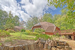 Contemporary Architectural Gem: Modern Retreat 5 Bedroom Home