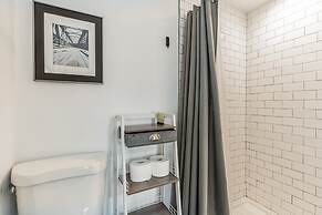 Trolley Teacup Charming Cozy Studio 1 Bedroom Apts by RedAwning