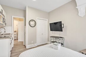 Trolley Teacup Charming Cozy Studio 1 Bedroom Apts by RedAwning