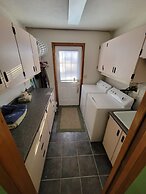 Adirondack Cozy Cottage Hideaway 4 Bedroom Home by RedAwning