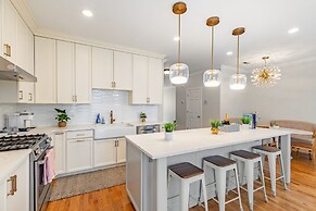 Windy City Getaway 3br 2ba Chicago Townhouse 3 Bedroom Home by RedAwni